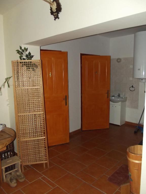 Hotel Szarvas Panzio Erdőbénye Exterior foto